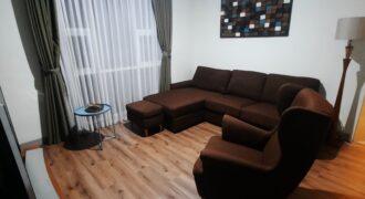 3 Bedroom Pine Tree Apartment